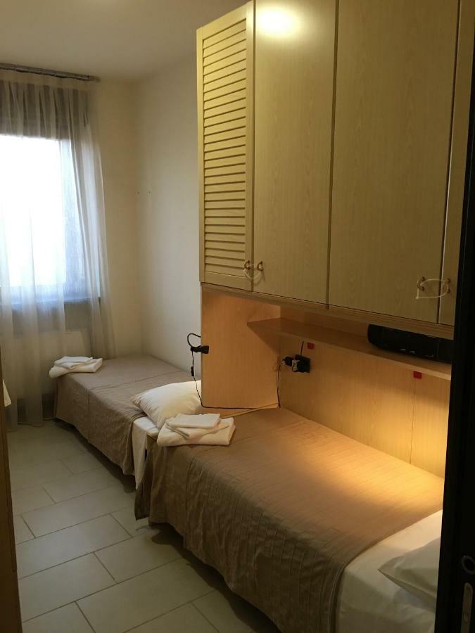 Suite Carpiano Melegnano Luaran gambar